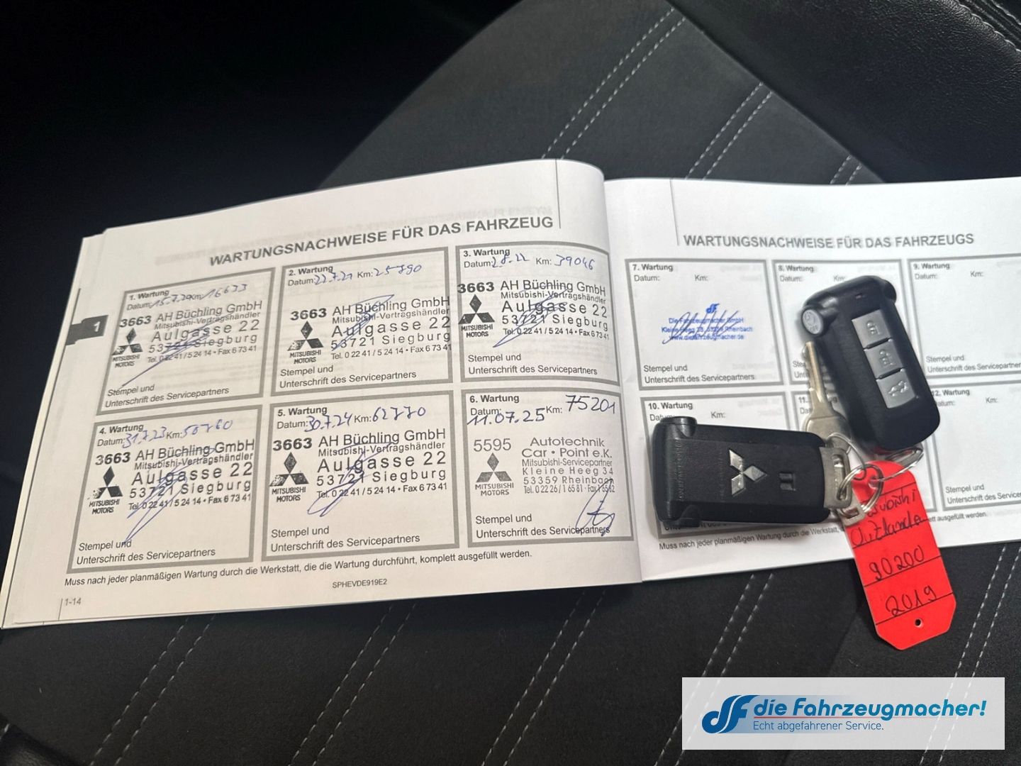 Fahrzeugabbildung Mitsubishi Outlander PHEV Plus 4WD StandHZG LED ACC El. Hec