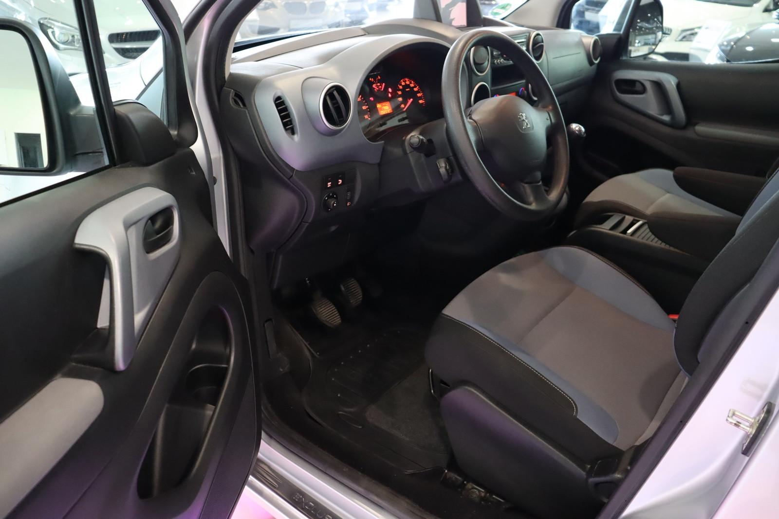 Peugeot Partner Tepee Exclusive*KLIMAAUT*LED*PDC*ALU*EFH