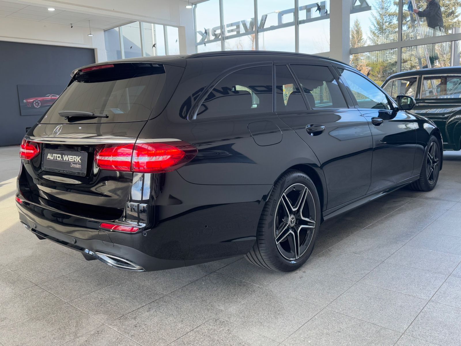 Mercedes-Benz E 200 T d AMG EXCLUSIVE STANDH 360°KAMERA SHZ foto 8