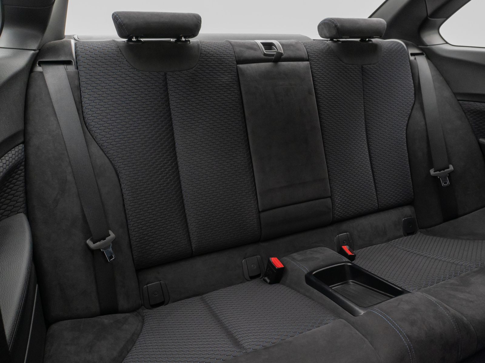 Fahrzeugabbildung BMW 228i Coupé M Sport NaviPro DAB HiFi Xenon PDC