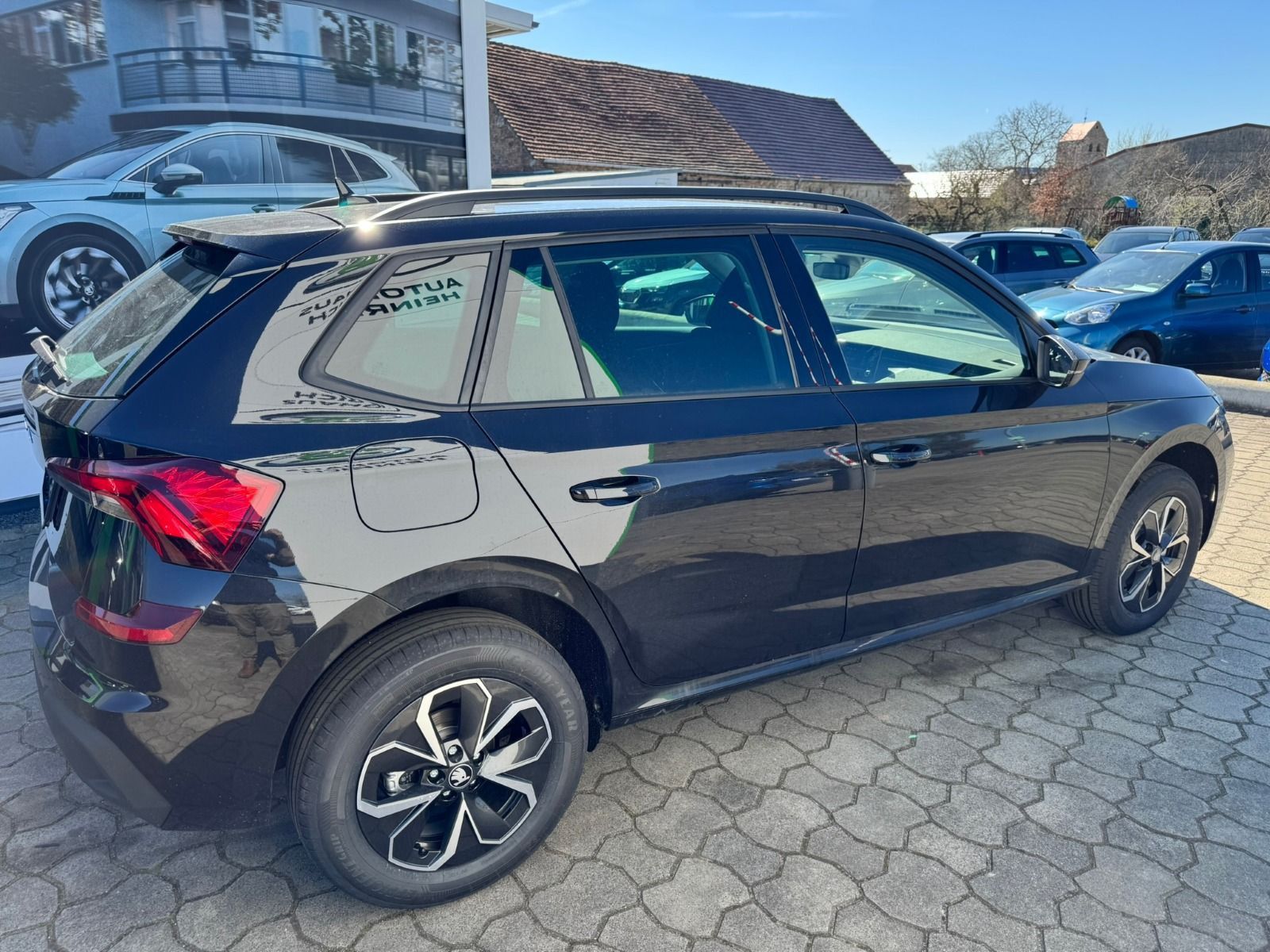 Fahrzeugabbildung SKODA Kamiq Selection 1,0 TSI 85 kW 7-Gang-DSG