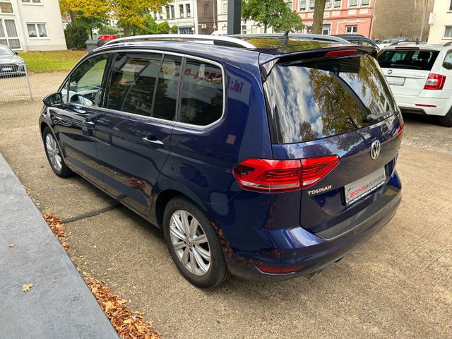 Fahrzeugabbildung Volkswagen Touran Highline 2.0TDI + Navi+ Panorama GHS+ergo