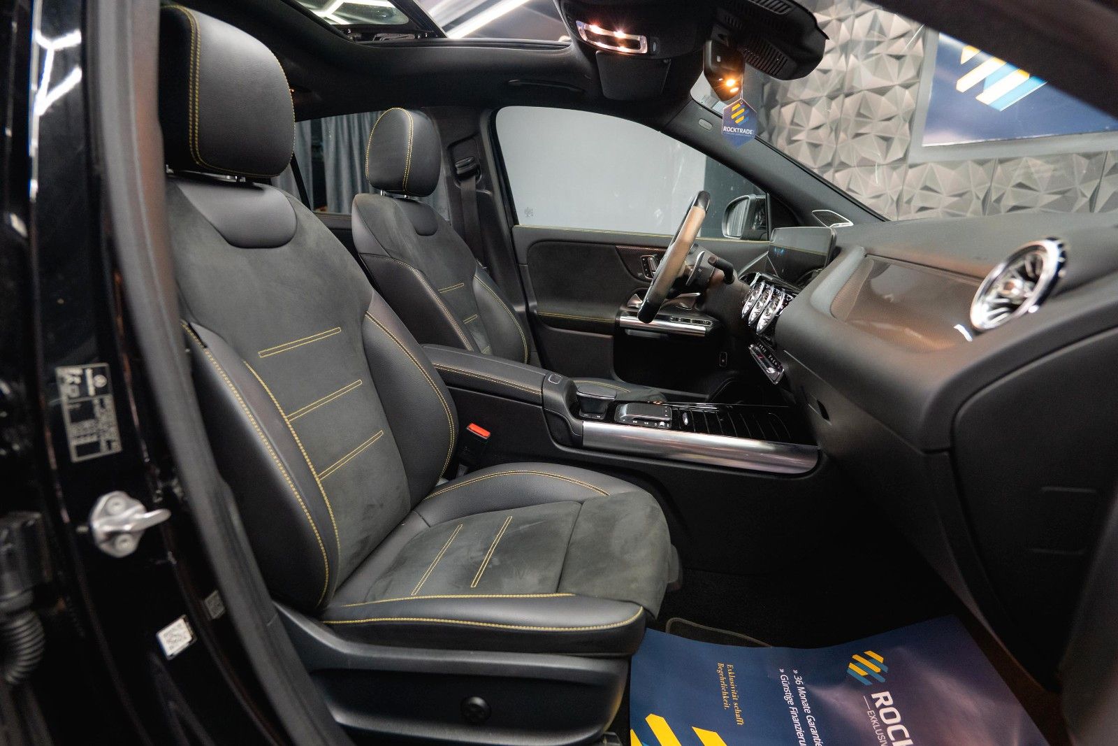 Fahrzeugabbildung Mercedes-Benz GLA 45 S AMG 4Matic | ACC | PANO | BURMESTER