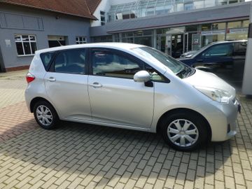 Toyota Verso-S Life
