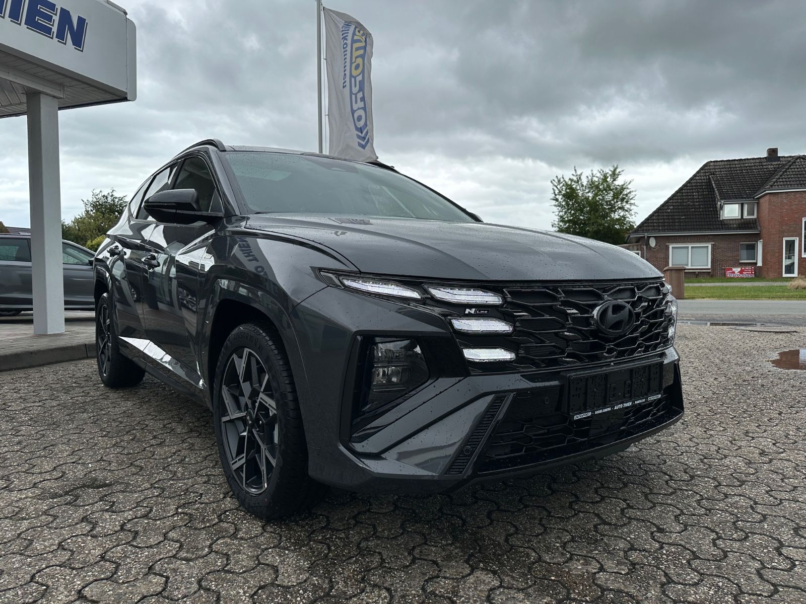Fahrzeugabbildung Hyundai Tucson N-line T-GDi DCT 4x4 Pano/Navi/Shzg./ACC