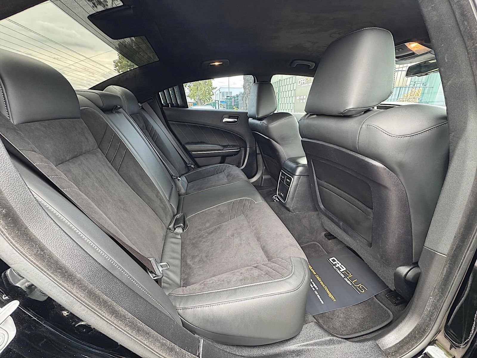 Fahrzeugabbildung Dodge Charger 6.4 SRT Black Edition WIDE BODY Perform.