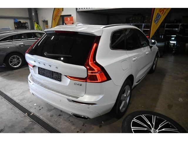 Volvo XC 60 D4 2WD Inscription AHK S-Dach StHz Lane AC