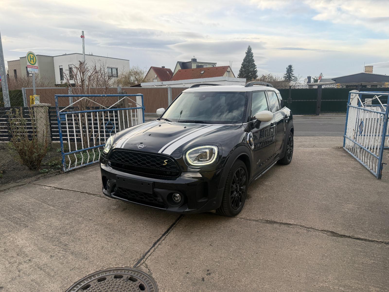 MINI CountrymanCooper SEAll4/Nav/Leder/LED/Virtual/18