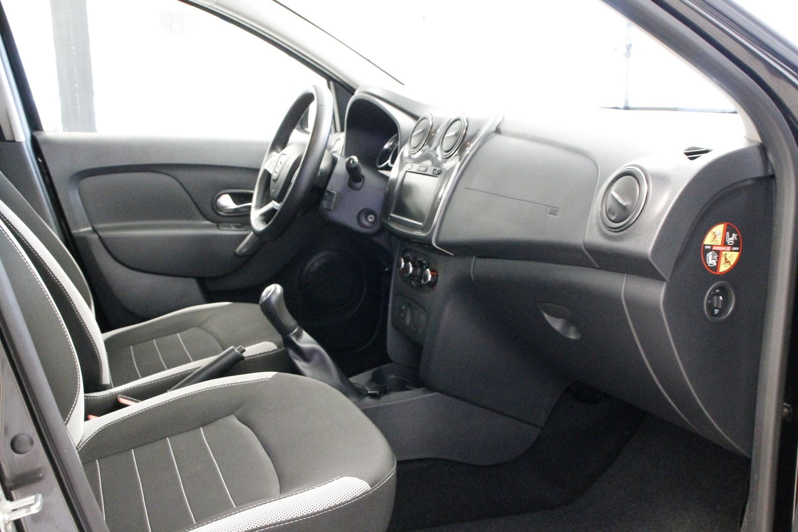 Fahrzeugabbildung Dacia Sandero II Stepway Prestige