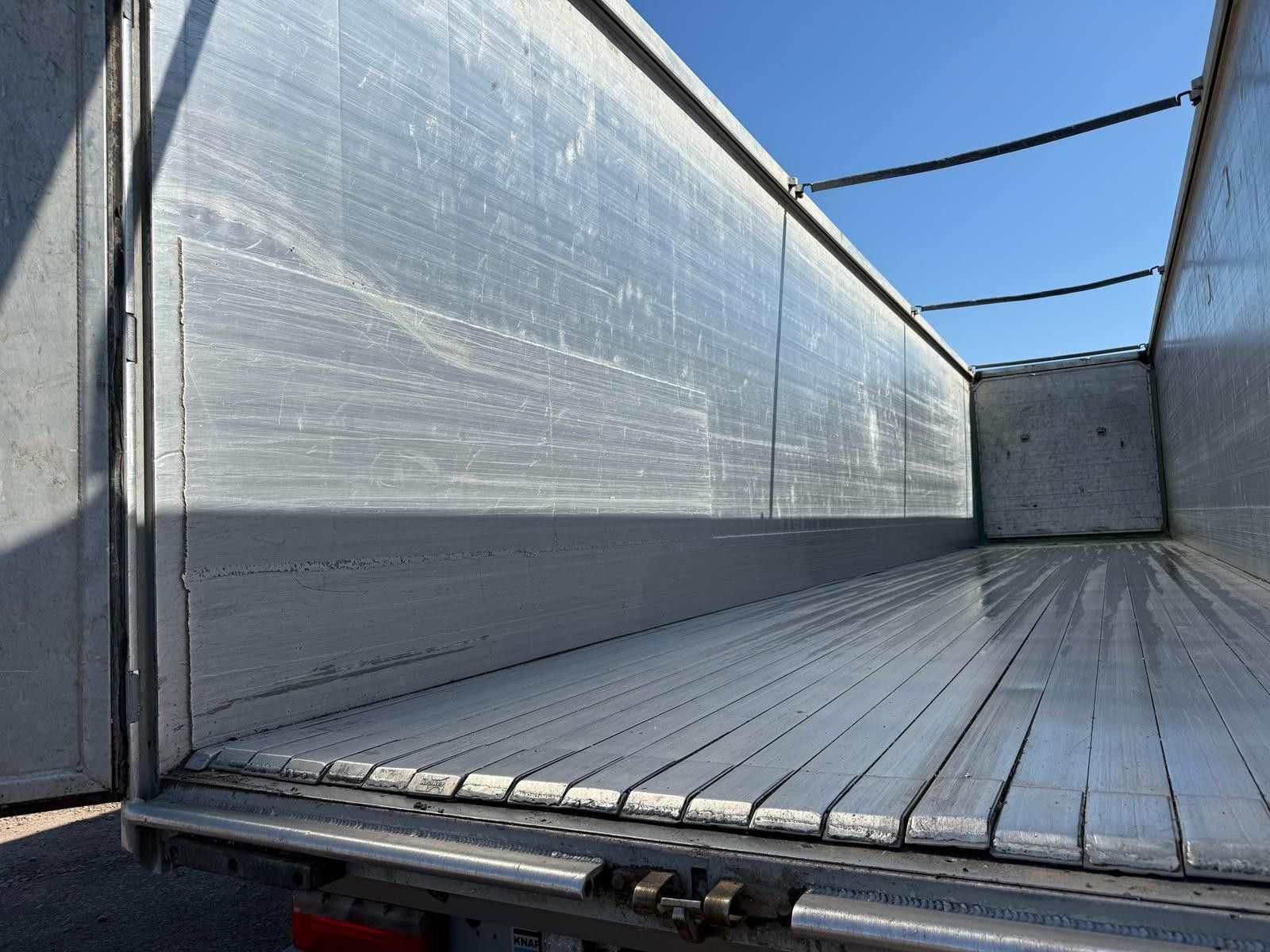 Fahrzeugabbildung Knapen K100 Schubboden 92m³ 10 mm Boden, top Zustand