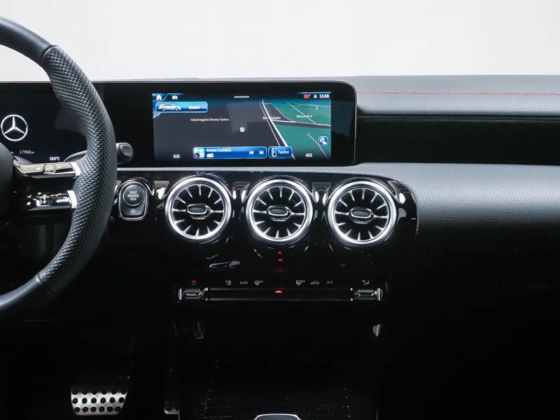 Fahrzeugabbildung Mercedes-Benz CLA 180 SB AMG+NIGHT+AHK+KAMERA+LENKRADHEIZ+