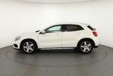Mercedes-Benz GLA 180 AMG Line Aut. Bi-Xenon Navi Sitzheizung - Mercedes-Benz GLA 180 aus 2017