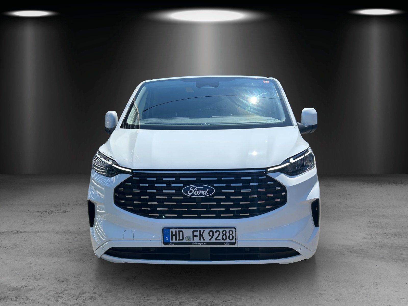 Fahrzeugabbildung Ford Ford Tourneo Custom Autom. AHK GJR Klima 3.Zonen