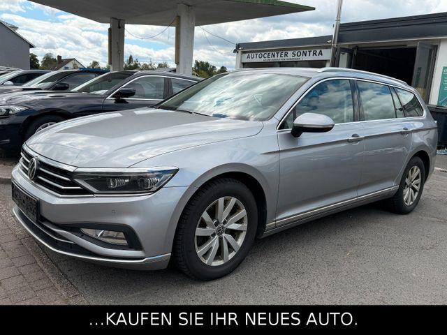 VW Passat Variant Elegance*Navi*Leder*Kamera*AHK*AC