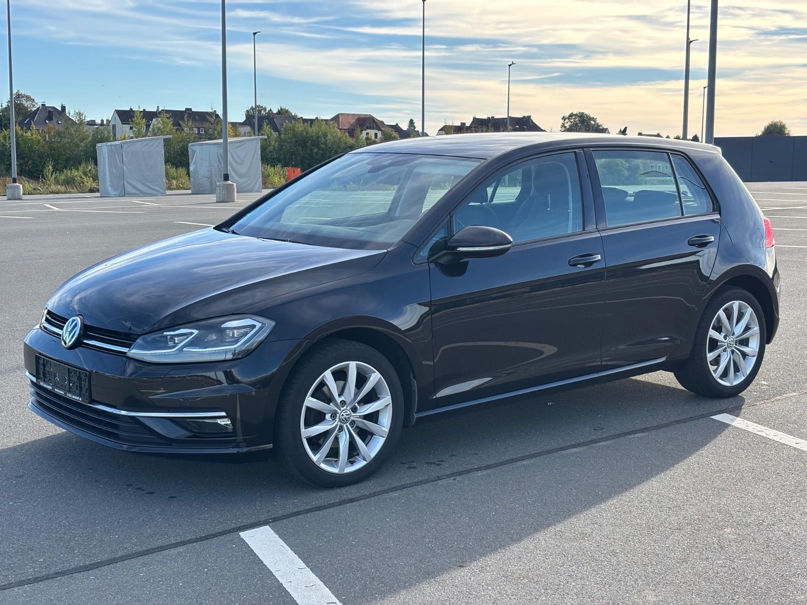 Volkswagen Golf VII Lim. 1.5 TSI Automatik Highline