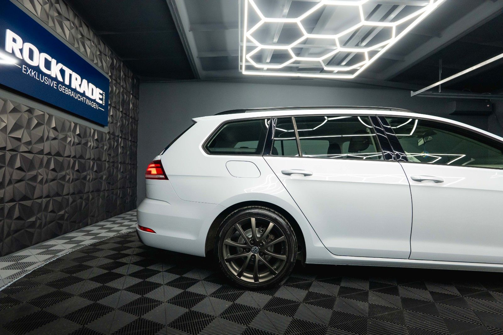 Fahrzeugabbildung Volkswagen Golf VII Variant Trendline *Perlmutt*Kamera*Navi