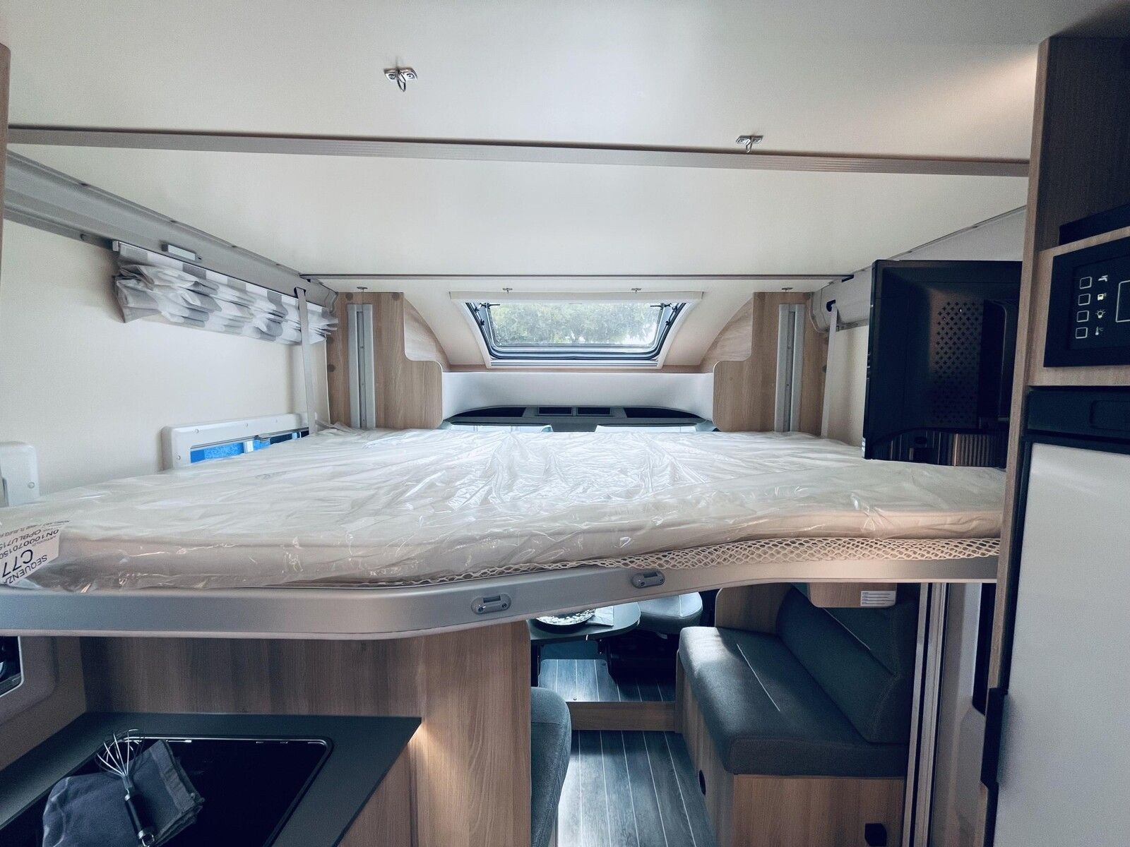 Fahrzeugabbildung NobelART T 6000 Ford