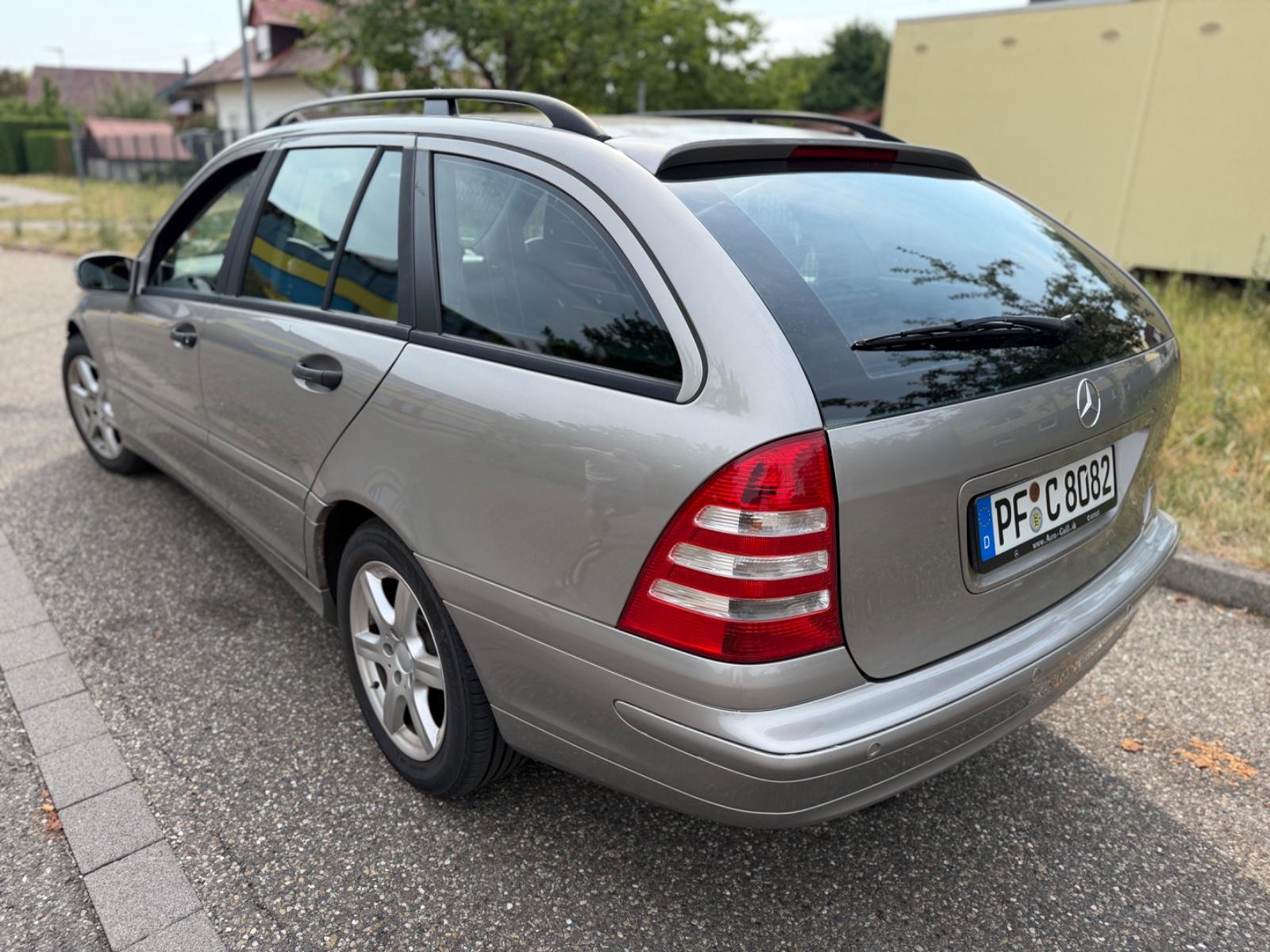 Mercedes-Benz C220 2006 — engine 2.148 cm³, 150 HP (110kW)