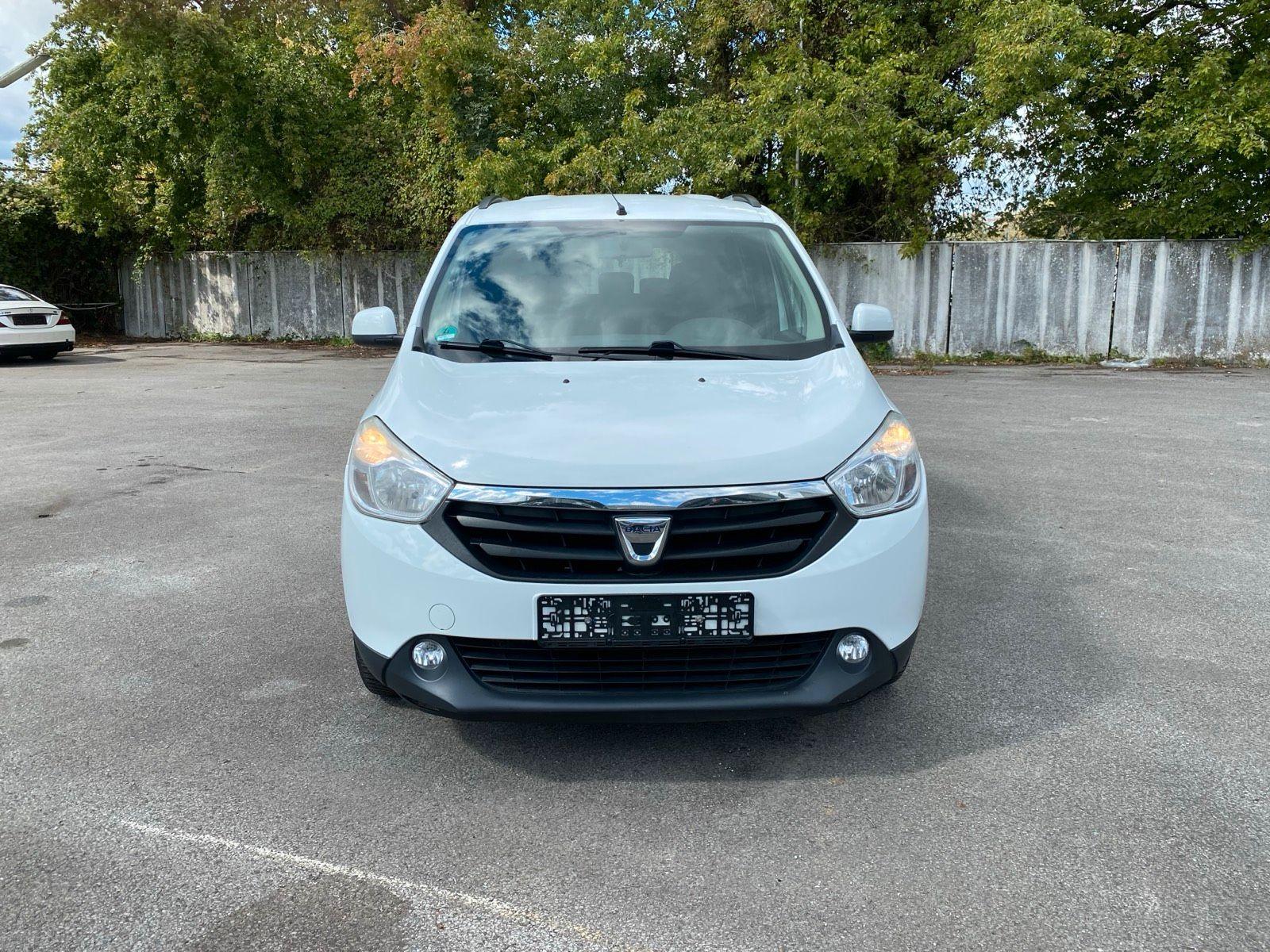 Dacia Lodgy 2014 — rear view