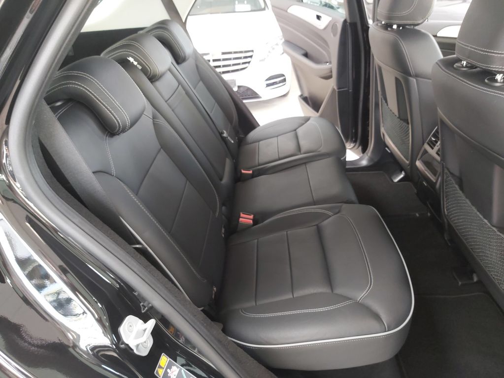 Mercedes-Benz ML 350 CDI AMG DISTR TOTW KAMERA COMAND LEDER