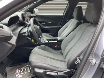 Peugeot 2008 - 11