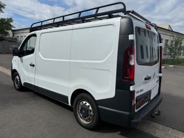 Opel Vivaro - 8