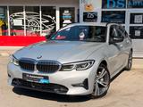BMW 330e Touring Sport Line Laser/HeadUp/ACC/Kamera - BMW 330 Gebrauchtwagen in München