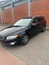 Volvo V70 D4 - gebrauchte Volvo V70 aus dem Jahr 2013