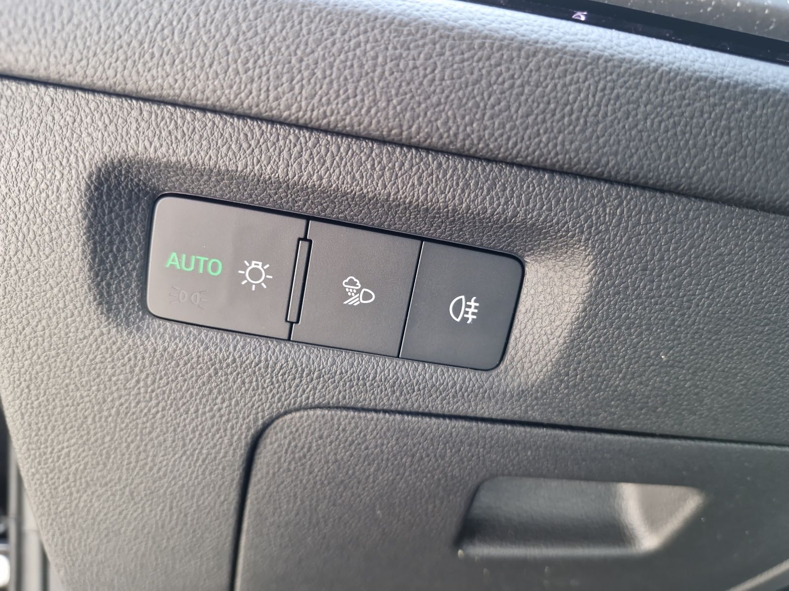 Fahrzeugabbildung SKODA Octavia Combi Exclusive 2.0 TDI DSG ACC LED KAME