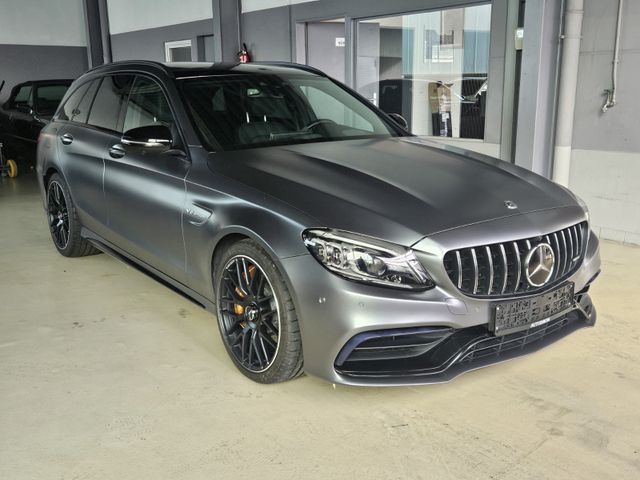 Mercedes-Benz C 63 AMG S +Keramik +Head-Up+360°+Performance