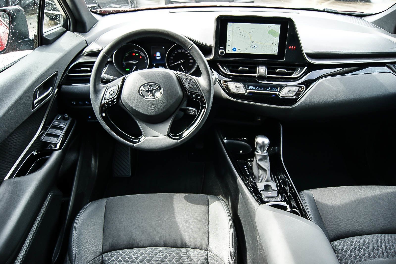 Fahrzeugabbildung Toyota C-HR 1.8 Hybrid Team D NAVI Bi-LED KAMERA