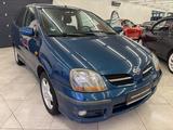 Nissan Almera Tino Acenta Tüv-3/2027 - blaue Nissan Almera