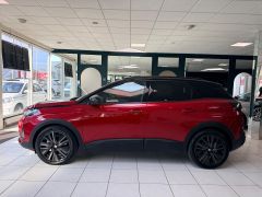 PEUGEOT 3008 Hybrid GT Black Line Ultimate Standheizung!