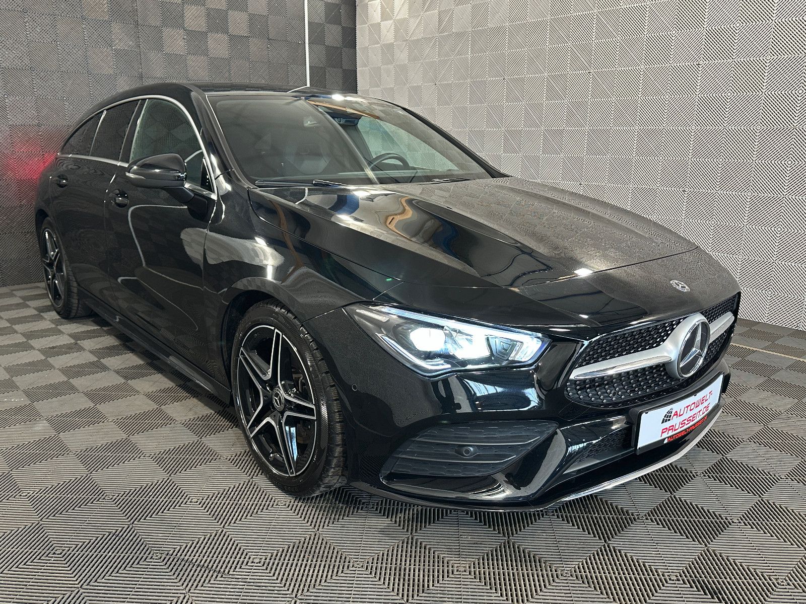 Gebrauchtwagen Mercedes-Benz CLA CLA 200 SB*AMG LINE*LED-TEMPO-R.KAM-MBUX-SPUR-18 in Horb am Neckar