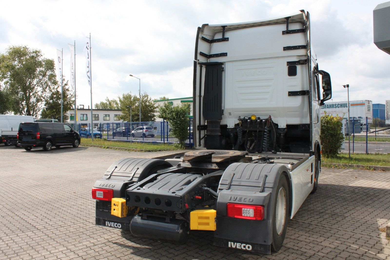 Fahrzeugabbildung Iveco S-Way AS440S49T/P mit Kipphydraulik