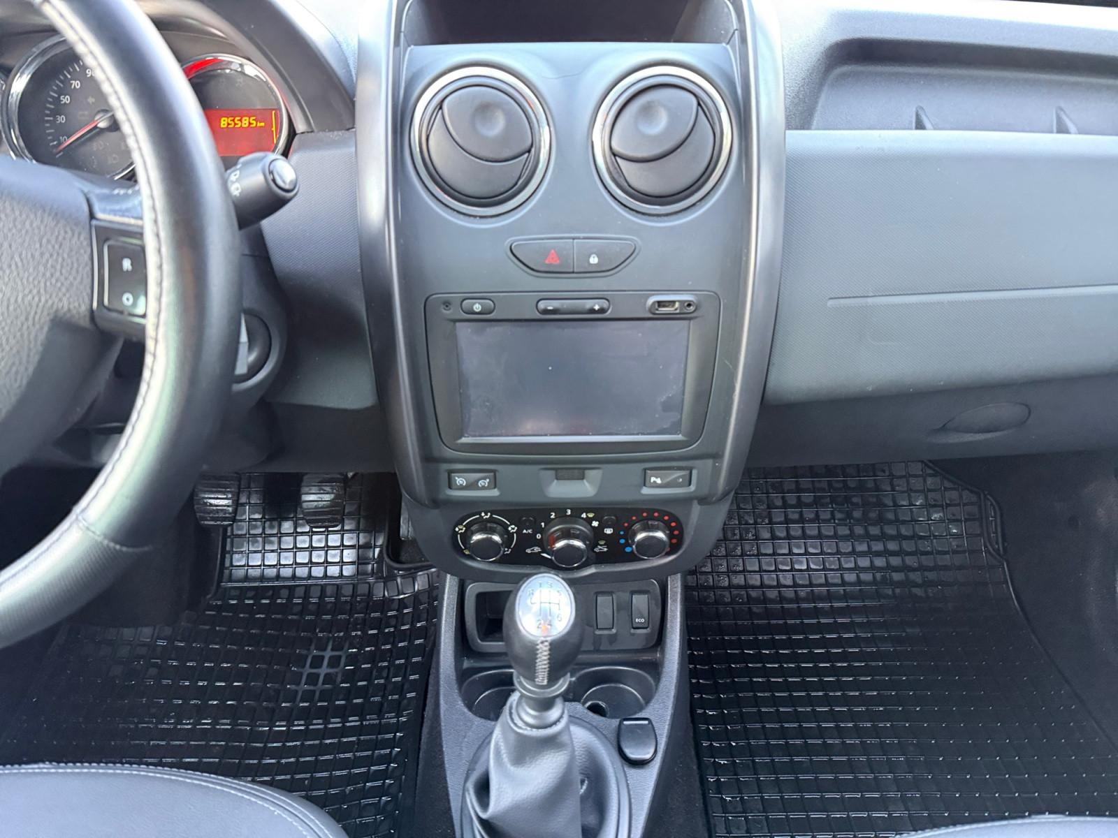 Dacia Duster Laureate 4x2/Navi/
