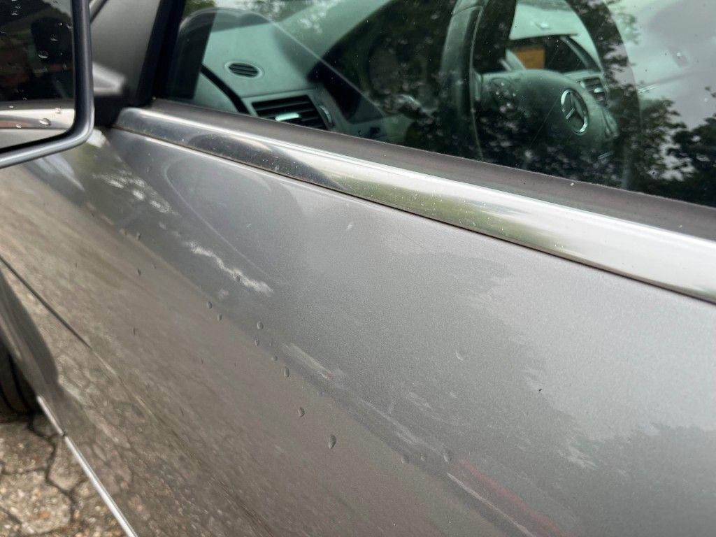 Mercedes-Benz C200 2009 — photo 17
