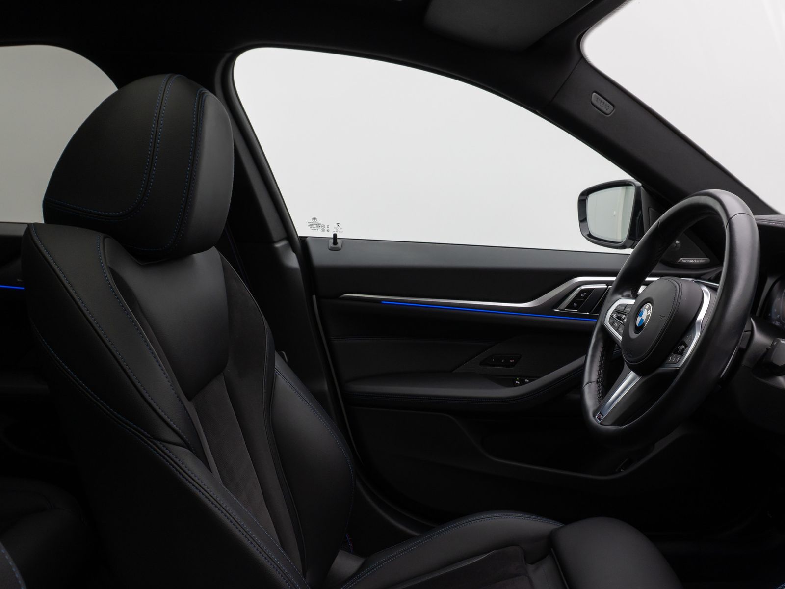 Fahrzeugabbildung BMW M440i xD Gran Coupé Glasdach Kamera HUD DAB H/K