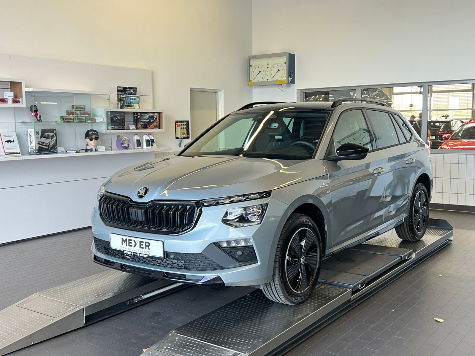 Fahrzeugabbildung SKODA Kamiq Monte Carlo 1.5 TSI DSG *AHK vorb., Matrix