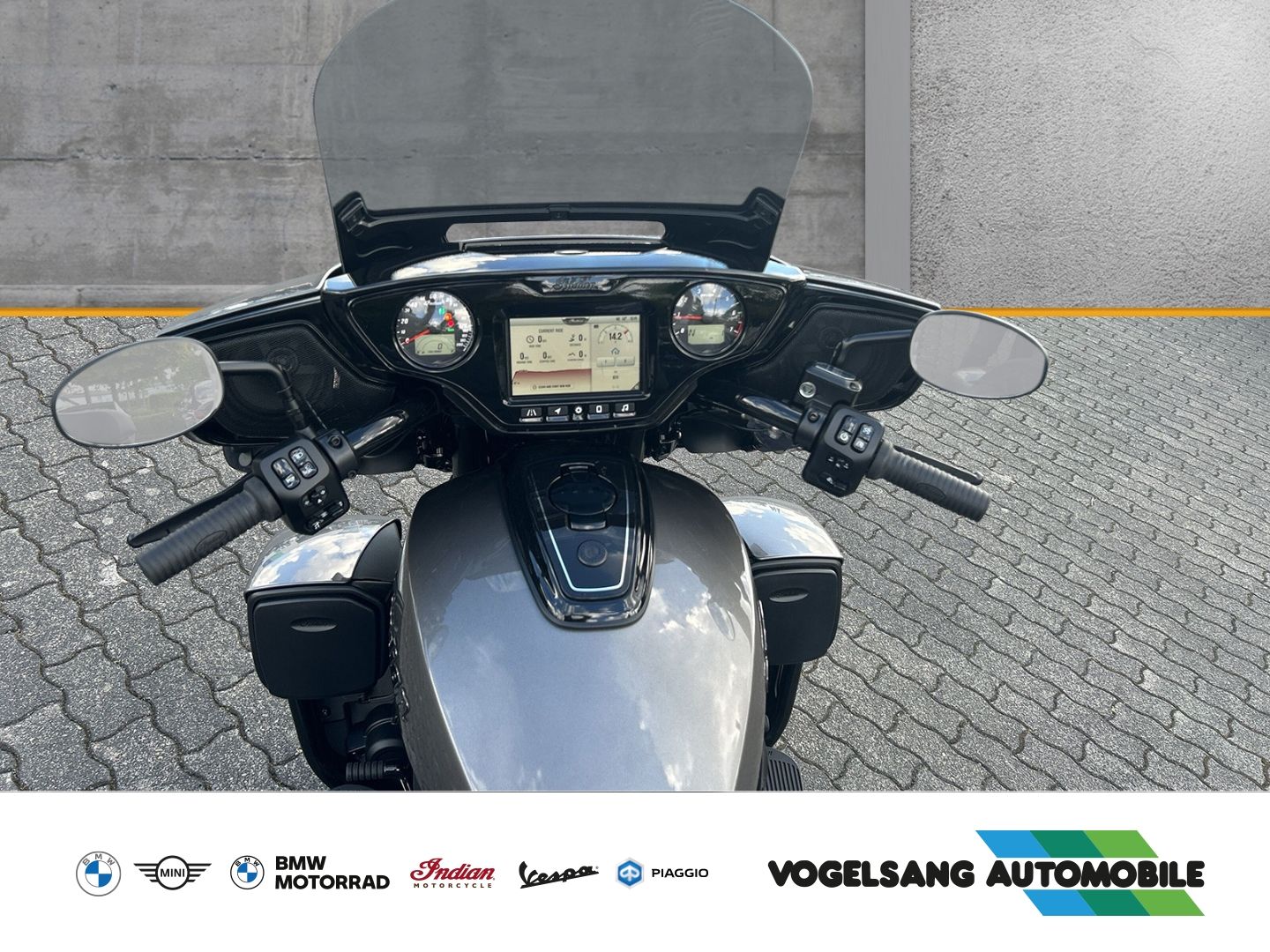 Fahrzeugabbildung Indian Roadmaster Powerplus Dark Horse Koffer, TopCase,