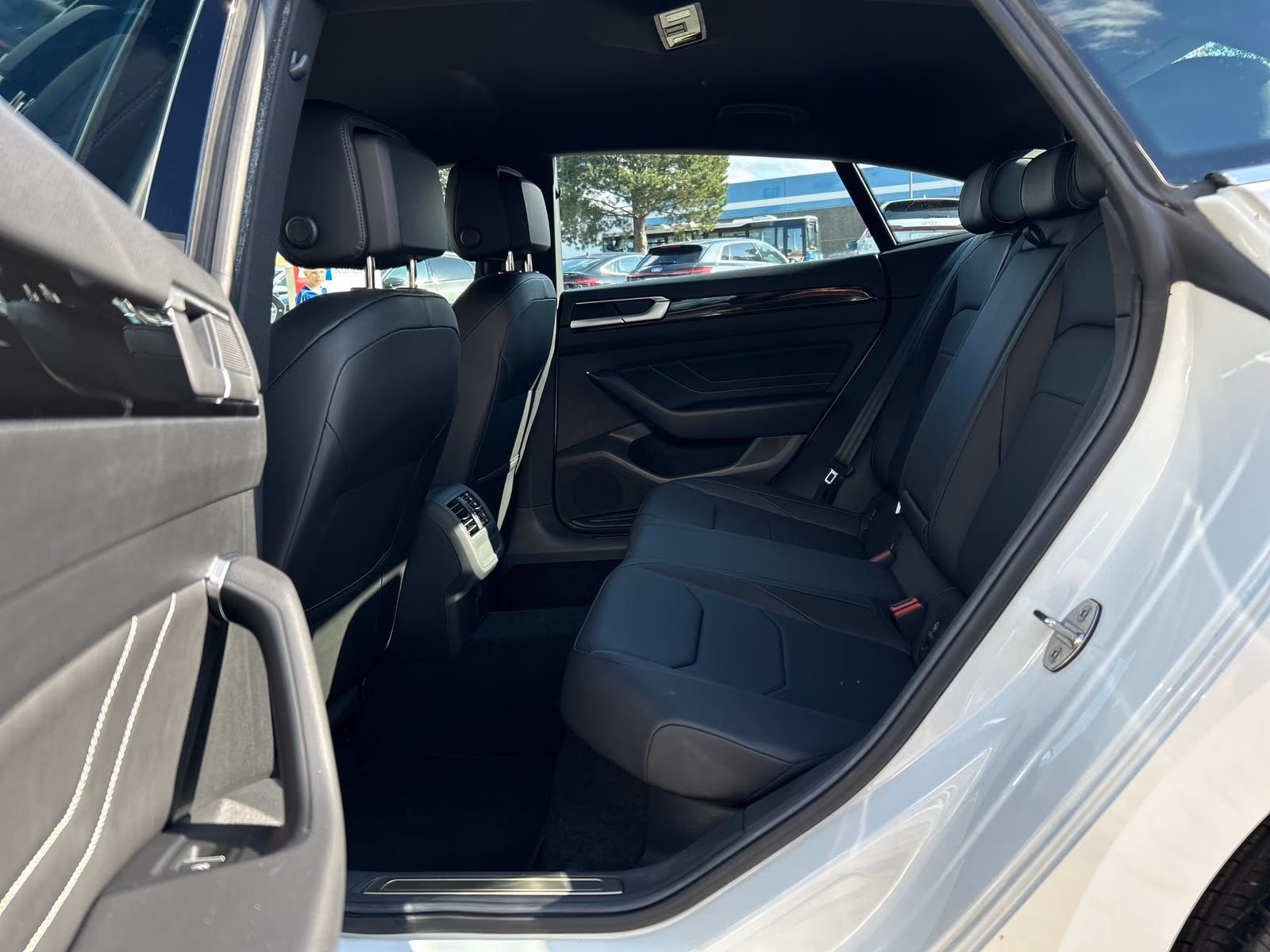 Volkswagen Arteon 2.0 TSI R-Line TAGESZUL 60 % unter UPE