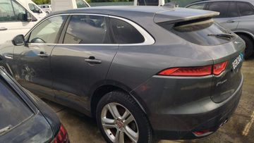 Jaguar F-Pace - 4