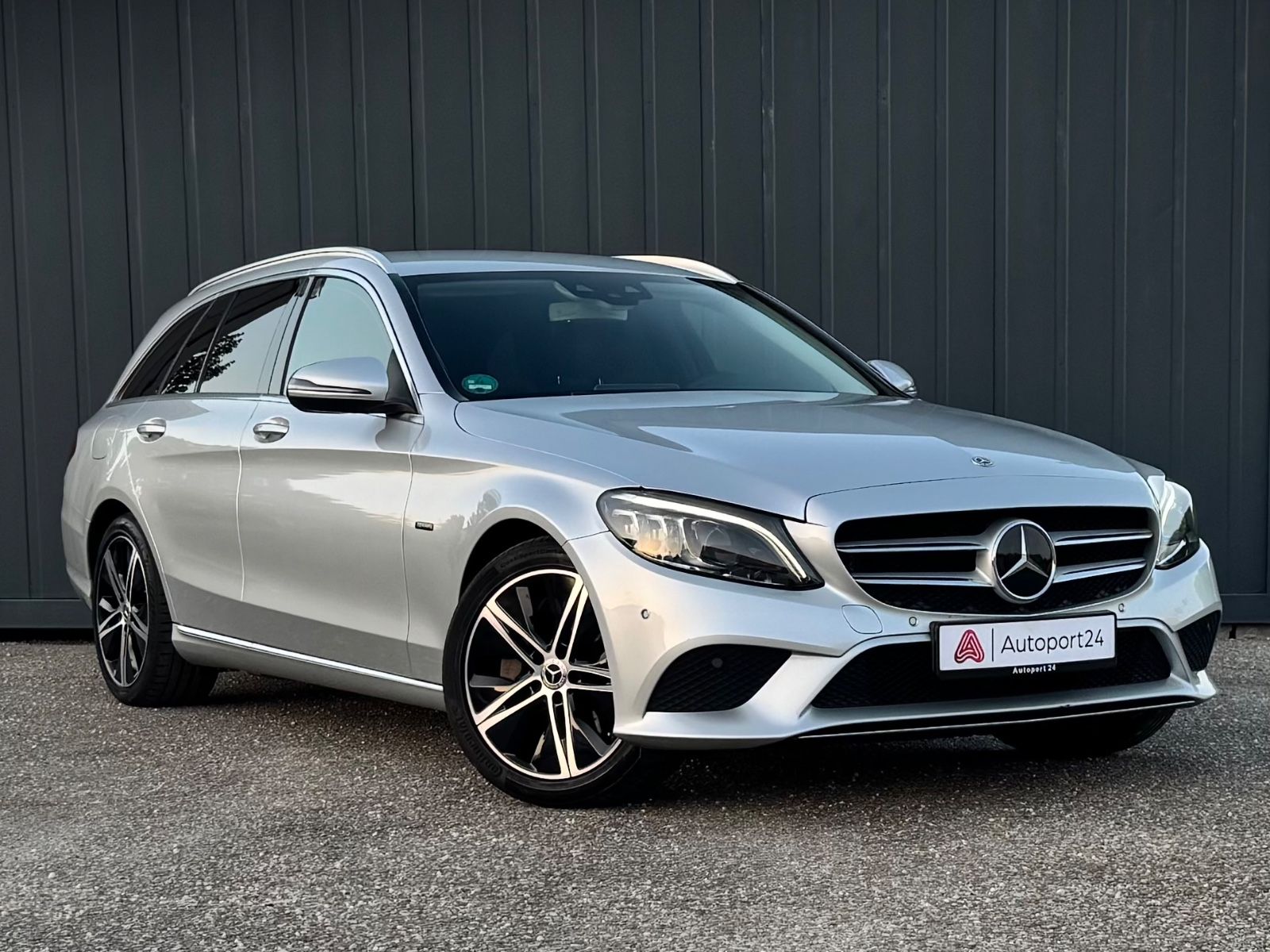 Mercedes-Benz C 300 de T-Modell*PluginHybrid*Garantie* imagem 3