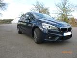 BMW 220d Automatik LED Leder Sportsitz 18" AHK