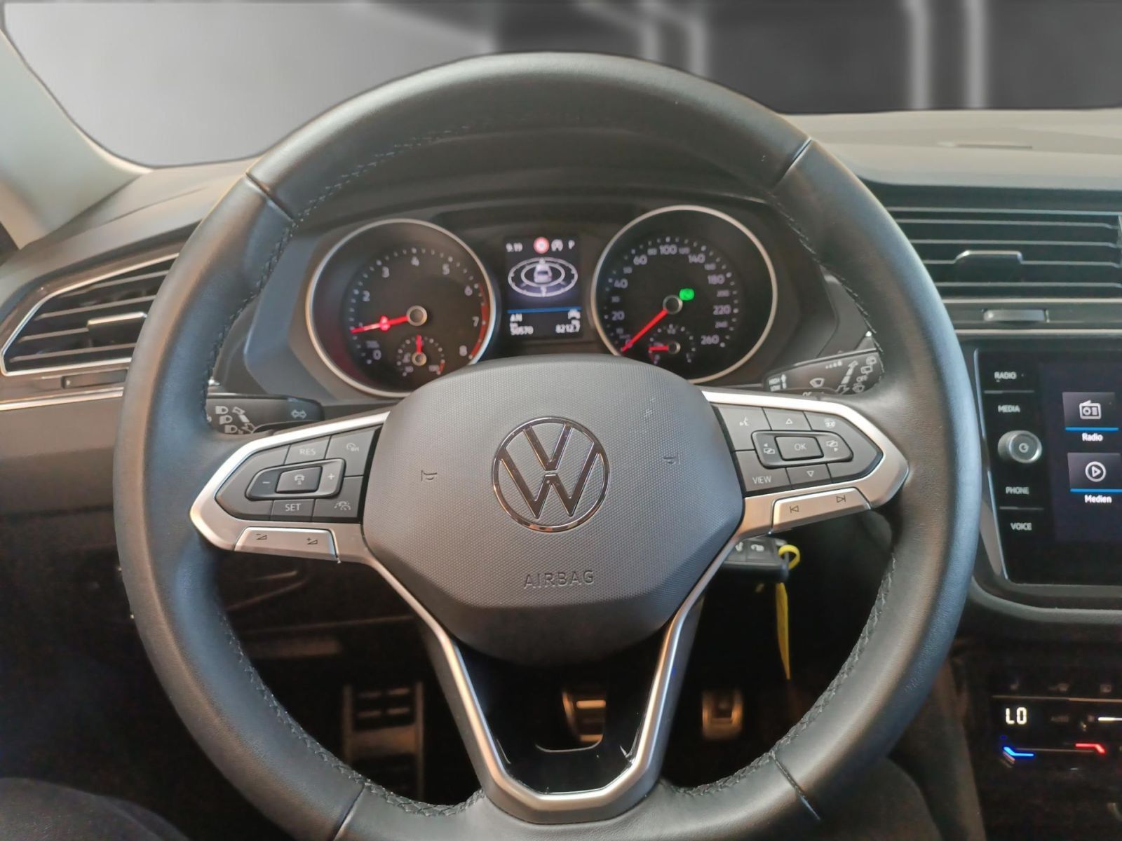 Volkswagen Tiguan - Bild 11