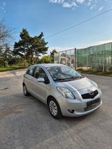 Toyota Yaris 1,3-l-VVT-i Executive Executive - Toyota Yaris: Executive