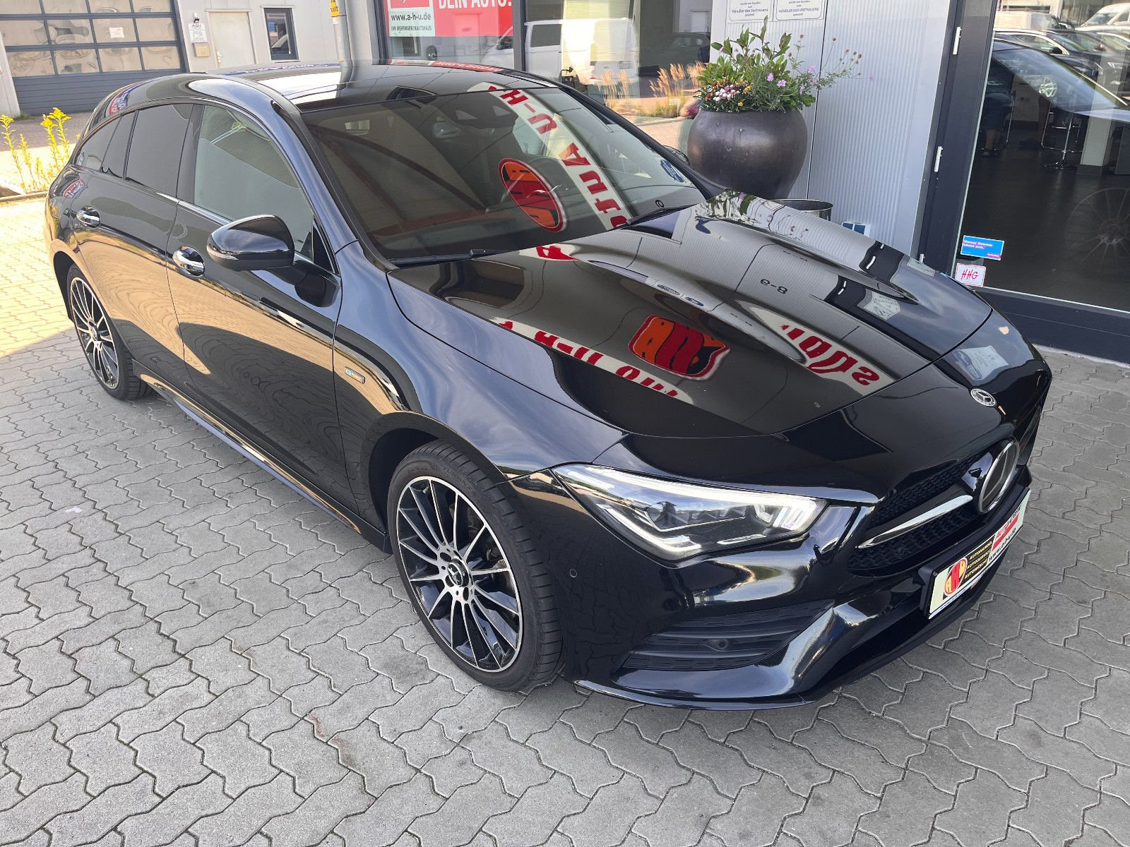 Fahrzeugabbildung Mercedes-Benz CLA Shooting Brake CLA 250 e AMG-Line