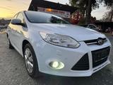 Ford Focus Turnier Trend 1,6 BENZIN Nur 38860KM - Ford Focus aus 2011: Trend
