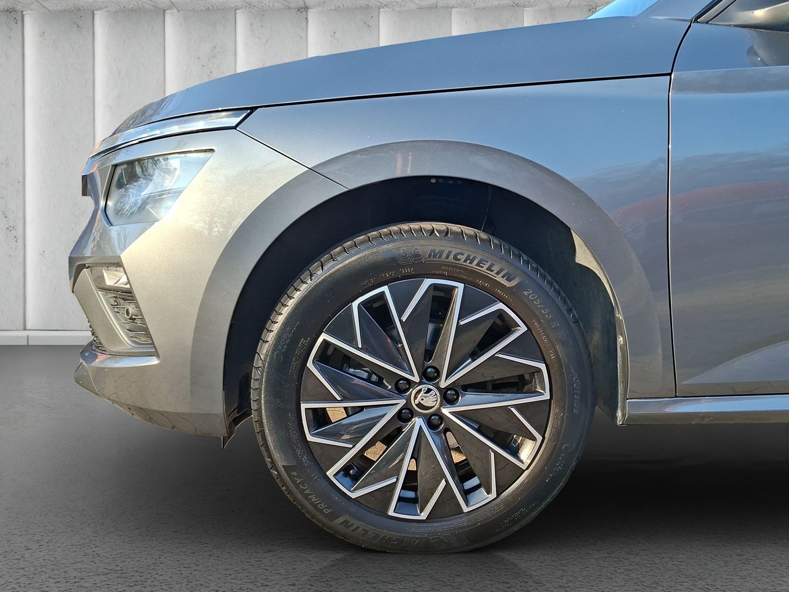 Fahrzeugabbildung SKODA Kamiq DSG*Pano*Vico*Kamera*PDC*Sportdesign*LED**