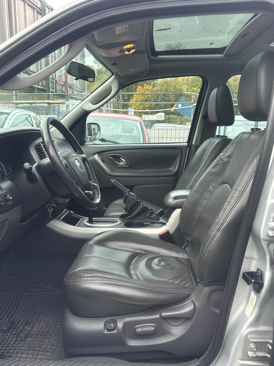 Mazda Tribute 2005 — photo 7